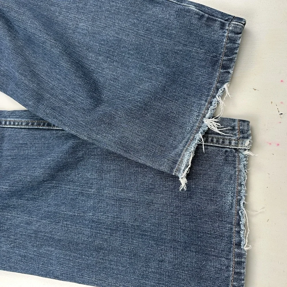 Y2K Levis 550 Relaxed Straight Jeans Fits 36x34 Distressed Blue Dark 100% Cotton